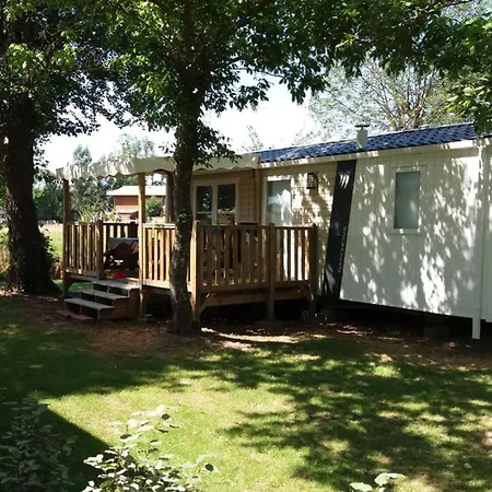 Camping Confortable Avec Terrasse A - Api-1-52-527